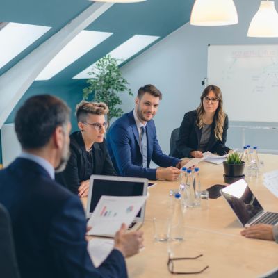 米兰体育APP装备销售流程